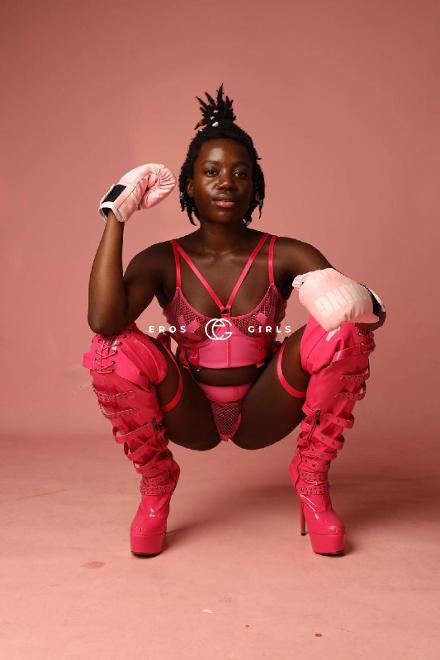 Goddess Mwenesi NEW BLACK DOMINATRIX IN TOWN Schweiz, Z&uuml;rich Stadt