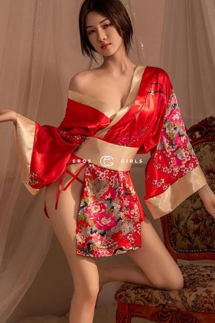 Luna  Versautes Anal Asiatin  Schweiz, Luzern 