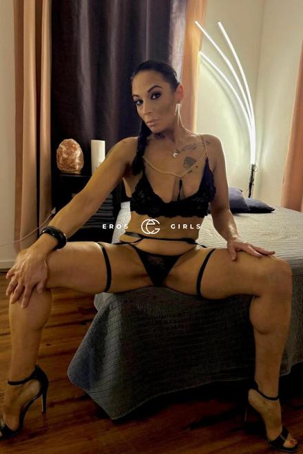 Laura Honig Muschi Milf versaut Schweiz, St.Gallen