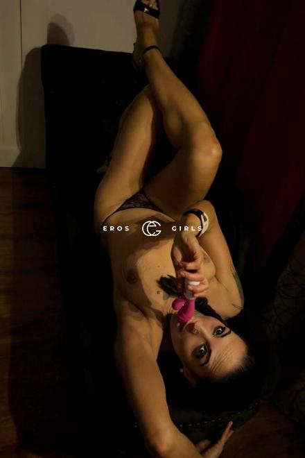 Laura Honig Muschi Milf versaut Schweiz, St.Gallen