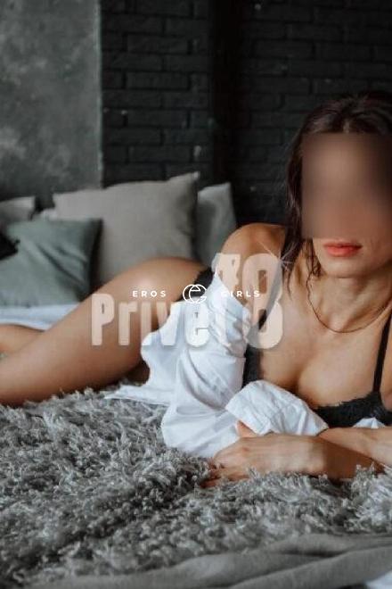 Emely  h&uuml;bsch und se D&uuml;bendorf Schweiz, Z&uuml;rich Stadt