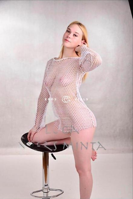 Amira   60MIN:150 CHF  Schweiz, St.Gallen