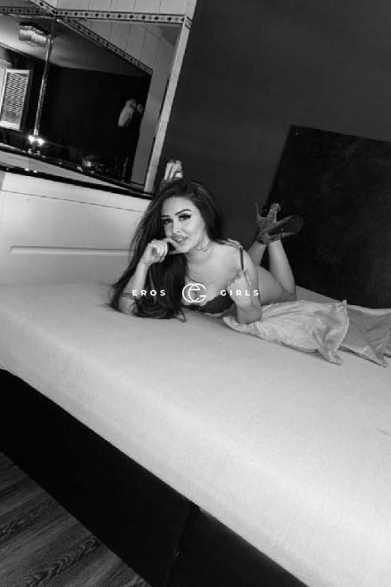 TEENIE-KITTY Scharfe TEENIE-Hure... Basel Stadt, Schweiz