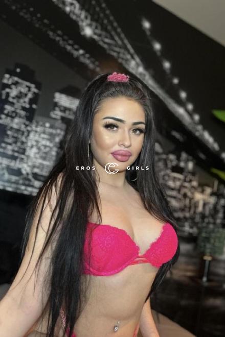 TEENIE-KITTY Scharfe TEENIE-Hure... Basel Stadt, Schweiz