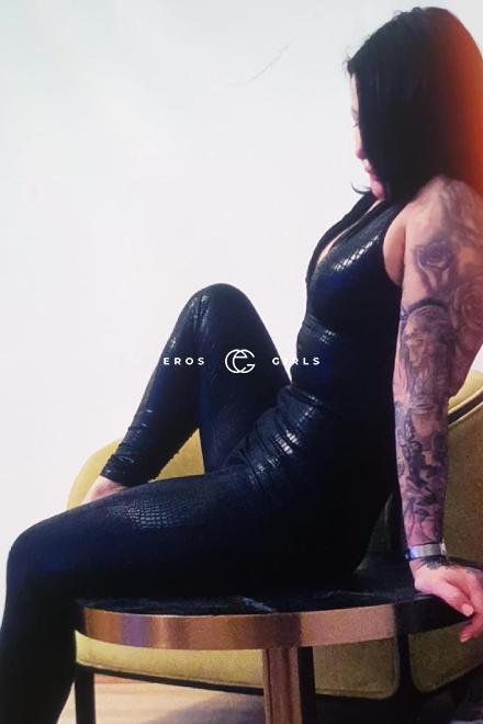 Yesica COUGAR LATINA COUGAR ANAL SEX CIM Schweiz, Neuenburg