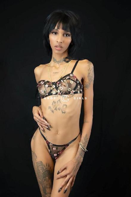 JASMINE  -ES- Spanisches FICK-Model... Basel Stadt, Schweiz