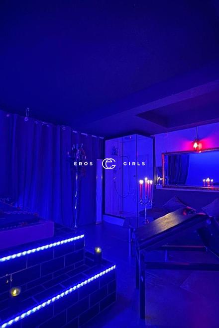 FANNI-SKLAVIN-HART- Bestrafe mich... Schweiz, Schaffhausen