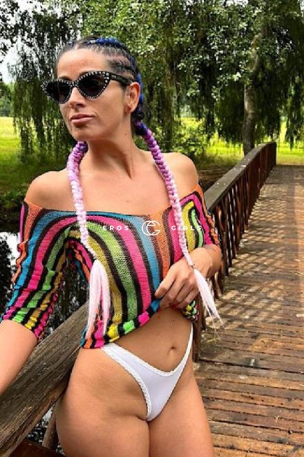 REBEKA Brandheiss + Messerscharf... Basel Stadt, Schweiz