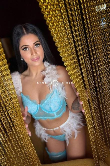 REBEKA Brandheiss + Messerscharf... Basel Stadt, Schweiz