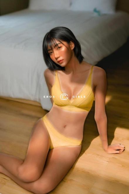 UKI  Sexy scharfe Asiatin  Bern Umgebung, Schweiz