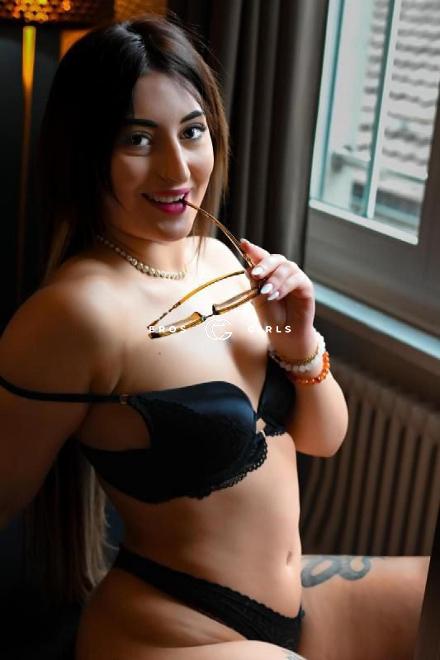 Vanessa  H&uuml;bsch, quirlig  Schweiz, Aargau