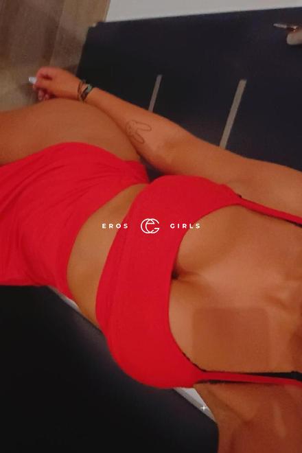 Maddy FRENCH GIRL ANAL SEX Schweiz, Waadt