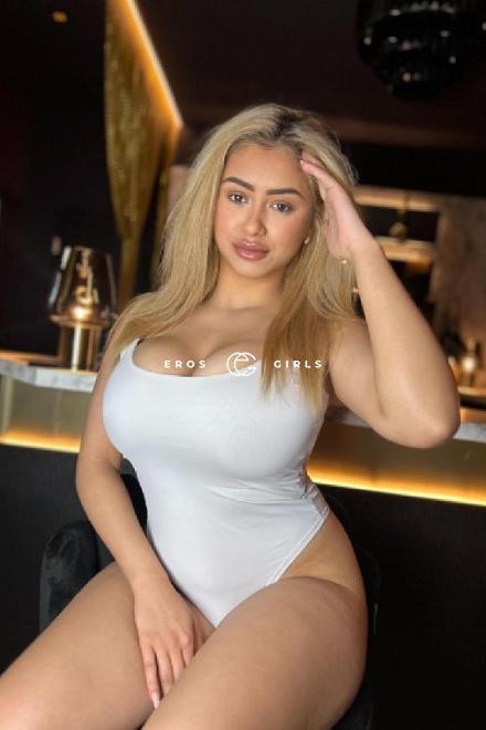 BELLA Geniesse pralle TITTEN... Basel Stadt, Schweiz