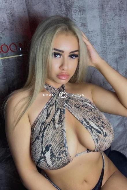 BELLA Geniesse pralle TITTEN... Basel Stadt, Schweiz