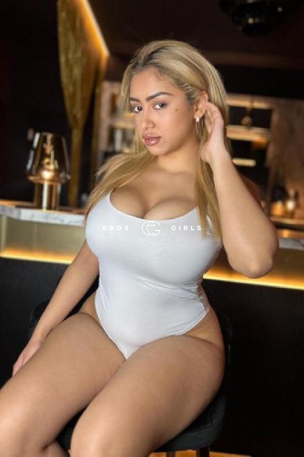 BELLA Geniesse pralle TITTEN... Basel Stadt, Schweiz