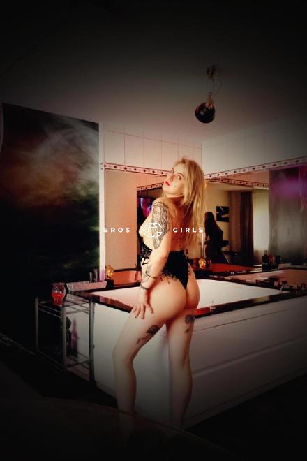 Lucy  149 CHF/ 60 MIN  Nidwalden, Schweiz