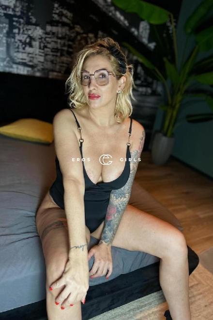 SISSY  -Sexy-MILF- Sündige SEX-Sekretärin... Basel Stadt, Schweiz