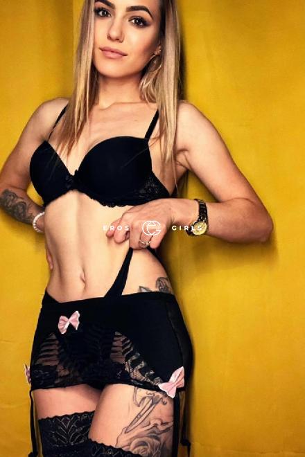 Nikole TEEN TEEN ANAL SEX Schweiz, Biel/Bienne - Grenchen