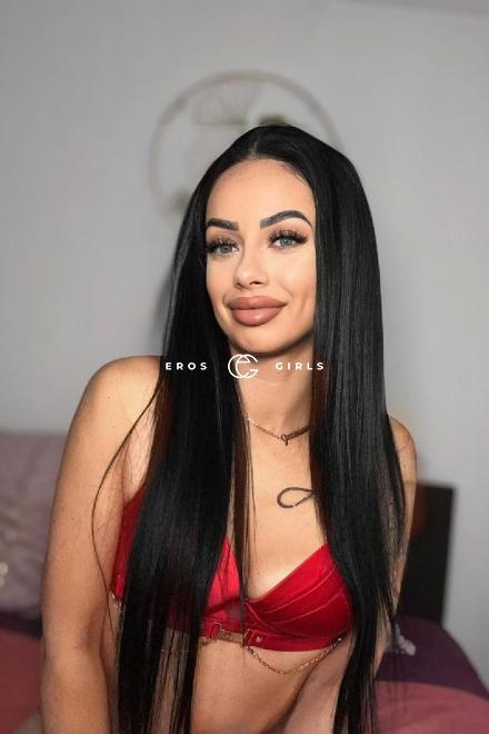 Yasmine BRUNETTE ANAL SEX Schweiz, Biel/Bienne - Grenchen