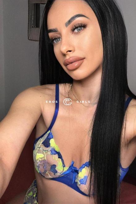 Yasmine BRUNETTE ANAL SEX Schweiz, Biel/Bienne - Grenchen