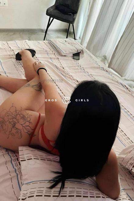 Irina CHUBBY CHUBBY COME IN MOUTH FACE Schweiz, Waadt