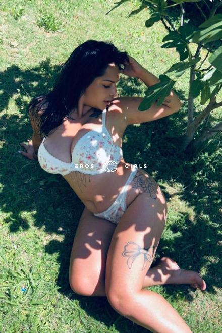 Irina CHUBBY CHUBBY COME IN MOUTH FACE Schweiz, Waadt