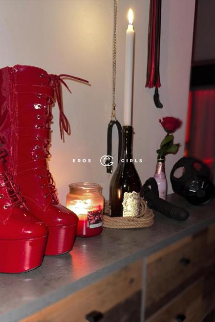 Lady Foxxx deutsche Dominanz Nidwalden, Schweiz