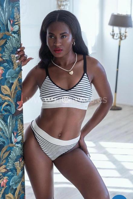 NAOMI LATINA ANAL SEX Schweiz, Waadt