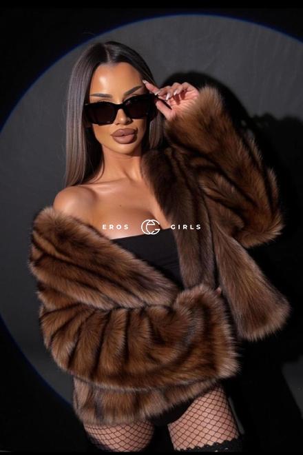 Michelle  gerne Landung in Mund  Schweiz, Zürich Umgebung