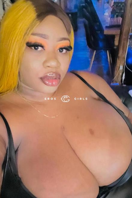 Nadia  #ProudOfMyTitts Schweiz, Aargau