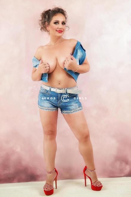 Anna  Grossbrüstige Traumfrau Bern Umgebung, Schweiz