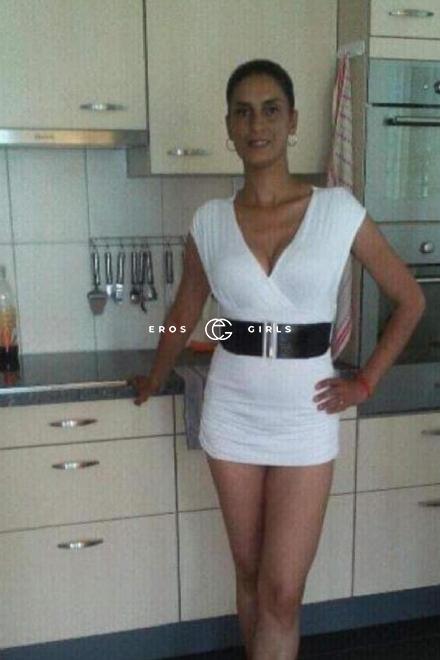 Romana  Geile virsaute Muschi Schweiz, St.Gallen