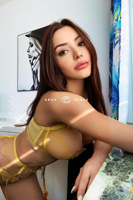 Mia Dominante Studentin Schweiz, Luzern 