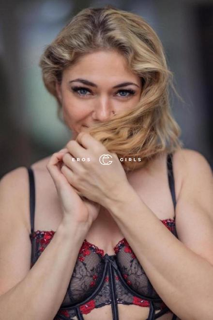 Sina CH Eine attraktive Sexbombe Schweiz, Luzern 